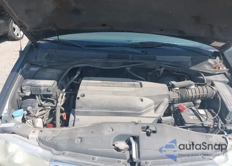 2004 Honda Odyssey Exl from USA, damaged, VIN 5FNRL18944B047627